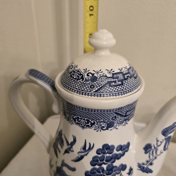 Churchill England Blue Willow Coffee And Tea Pot Blue and White Porcelain - Picture 6 of 7